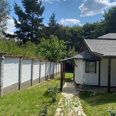 Yarema Mountain Relax With Hot Jacuzzi & Sauna By Bookvillabg Zseleznica