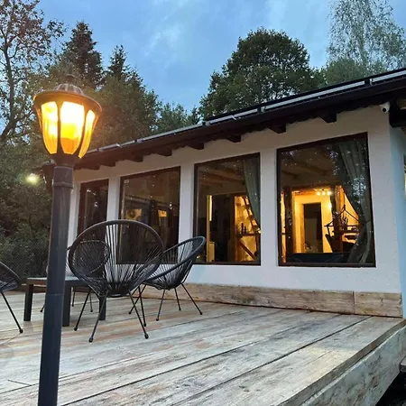 Villa Yarema Mountain Relax With Hot Jacuzzi & Sauna By Bookvillabg Zseleznica