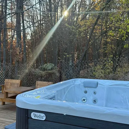Villa Yarema Mountain Relax With Hot Jacuzzi & Sauna By Bookvillabg Zseleznica