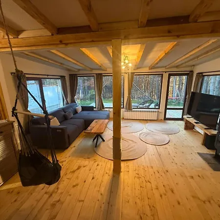 Луксозна вила Yarema Mountain Relax With Hot Jacuzzi & Sauna By Bookvillabg Zheleznitsa